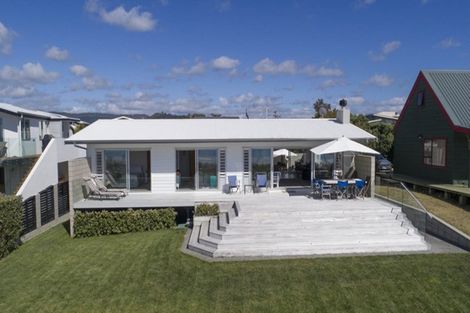 Photo of property in 212 Tangaroa Road, Whangamata, 3620