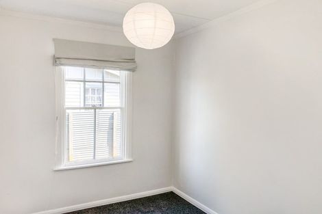 Photo of property in 11 Atkinson Street, Woodville, 4920