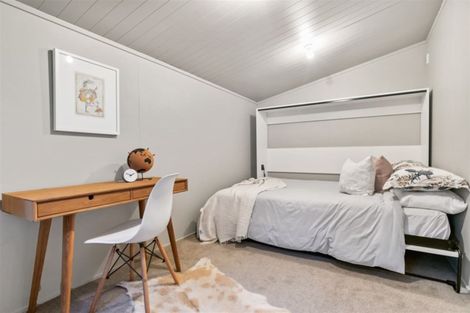 Photo of property in 193a Queen Street, Northcote Point, Auckland, 0627