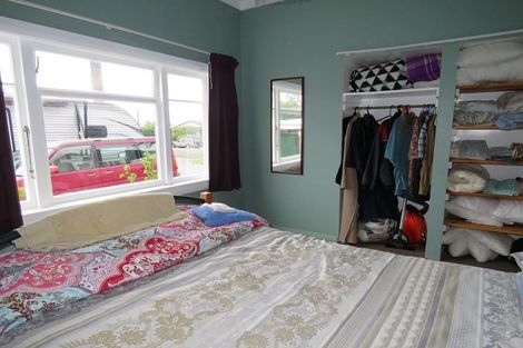 Photo of property in 84 Romilly Street, Westport, 7825