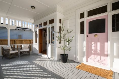 Photo of property in 69 Nelson Crescent, Napier South, Napier, 4110