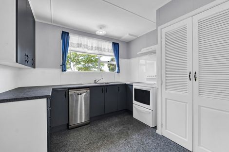 Photo of property in 80 Parris Street, Waitara, 4320