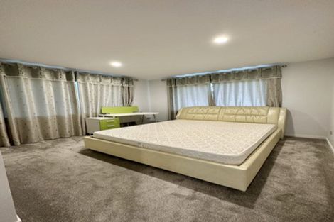 Photo of property in 15 The Mews, Shamrock Park, Auckland, 2016