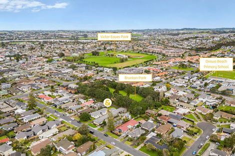 Photo of property in 16b Elizabeth Street, Orewa, 0931