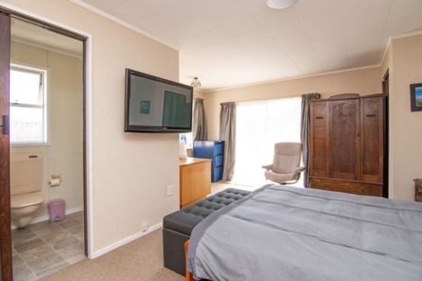 Photo of property in 116 Ruamahanga Crescent, Terrace End, Palmerston North, 4410