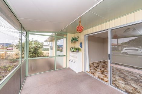 Photo of property in 73 Polson Street, Castlecliff, Whanganui, 4501