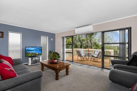 Photo of property in 9 Rhonda Place, Opaheke, Papakura, 2113