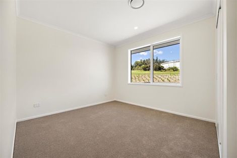 Photo of property in 409 Old North Road, Kumeu, 0892