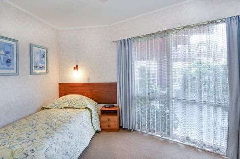 Photo of property in 100 Puketapu Road, Taradale, Napier, 4112