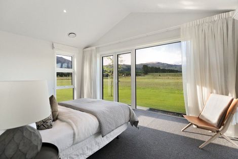 Photo of property in 77 Stone Drive, Cromwell, 9384