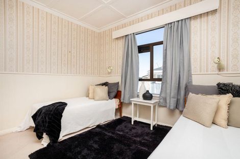 Photo of property in 16 Trafalgar Street, Dannevirke, 4930