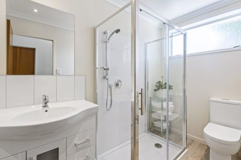 Photo of property in 77b Eatwell Avenue, Paraparaumu Beach, Paraparaumu, 5032