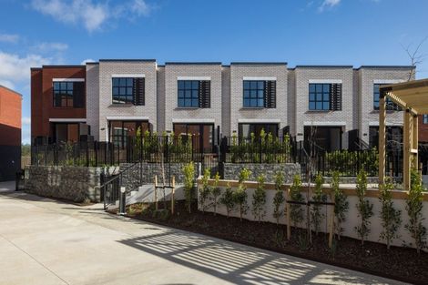 Photo of property in 15 Fencible Drive, Howick, Auckland, 2014