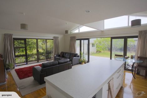 Photo of property in 21 Truro Street, Sumner, Christchurch, 8081
