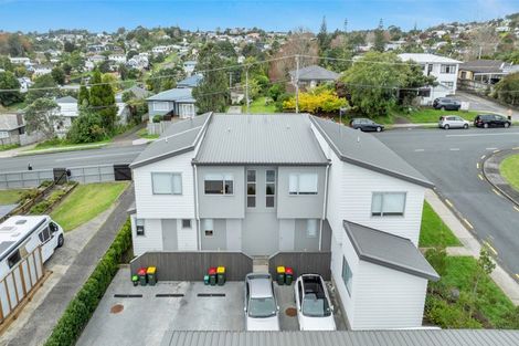 Photo of property in 74b Stanley Road, Glenfield, Auckland, 0629