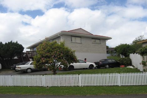 Photo of property in 8 Frobisher Way, Clendon Park, Auckland, 2103