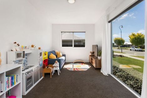 Photo of property in 7 Huntingdon Drive, Rangiora, 7400