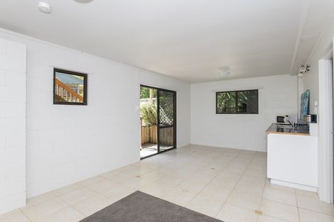 Photo of property in 57 Moana Road, Okitu, Gisborne, 4010