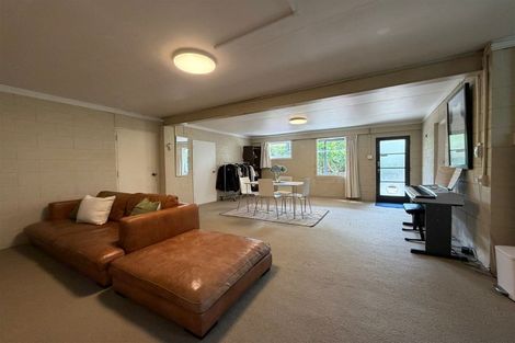 Photo of property in 21 Helvetia Road, Pukekohe, 2120