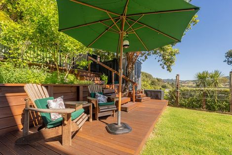 Photo of property in 18 Pine Grove, Tairua, 3508