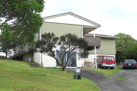 Photo of property in 32 Tawavale Crescent, Totara Vale, Auckland, 0629