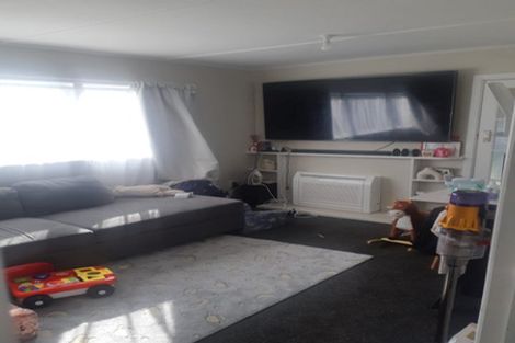 Photo of property in 10 Rata Street, Tokomaru, Palmerston North, 4474