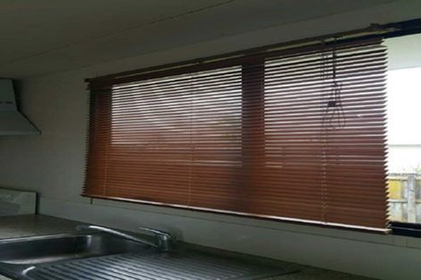 Photo of property in 1/15 Cyril Crescent, West Harbour, Auckland, 0618