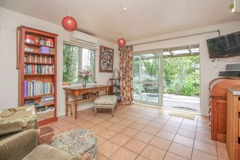 Photo of property in 2/93 Woodglen Road, Glen Eden, Auckland, 0602