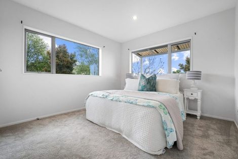 Photo of property in 2 Dhaka Lane, Ranui, Auckland, 0612