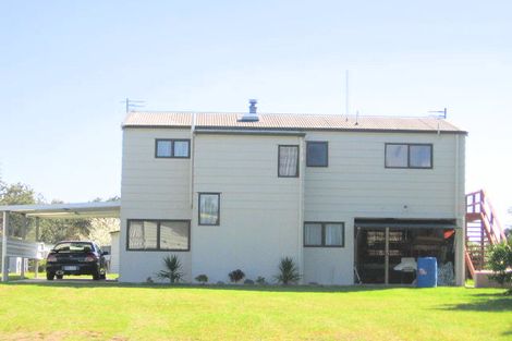 Photo of property in 58 Oyster Drive, Cooks Beach, Whitianga, 3591