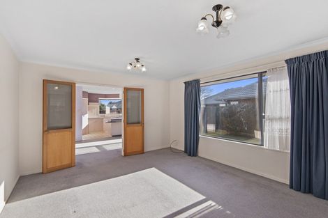 Photo of property in 1/14 Innisfree Place, Northwood, Christchurch, 8051