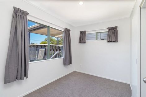 Photo of property in 1 Mary Keane Lane, Parakai, 0830