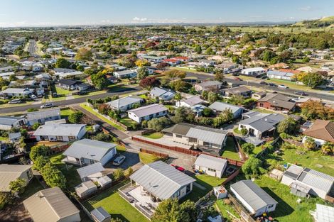 Photo of property in 7a Longstead Avenue, Papamoa Beach, Papamoa, 3118