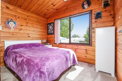 Photo of property in 39 Fitzherbert Avenue, West Harbour, Auckland, 0618