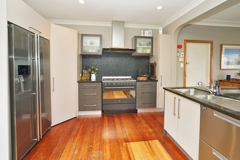 Photo of property in 29 Carey Street, Maeroa, Hamilton, 3200