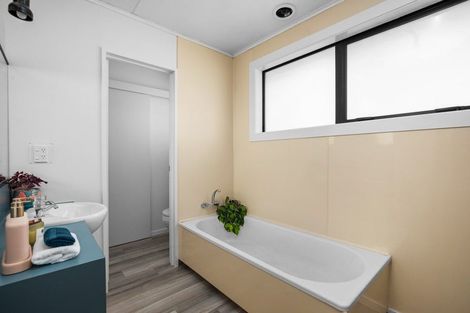 Photo of property in 8 Hart Place, Bridge Hill, Alexandra, 9320