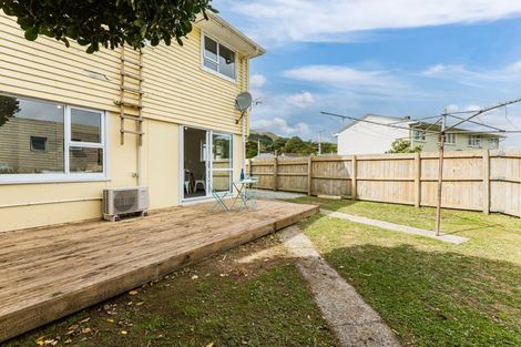 Photo of property in 25 Bell Street, Tawa, Wellington, 5028