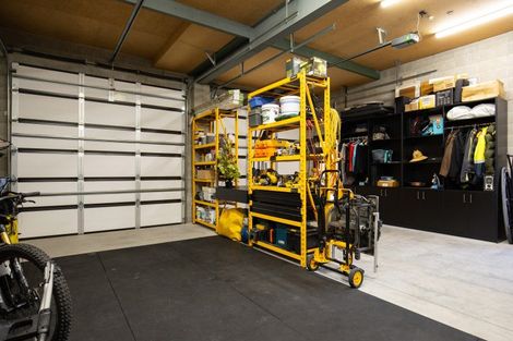 Photo of property in 2 Whaitere Place, Waikawa, Picton, 7220