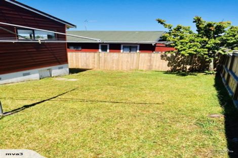 Photo of property in 24a East Coast Road, Milford, Auckland, 0620