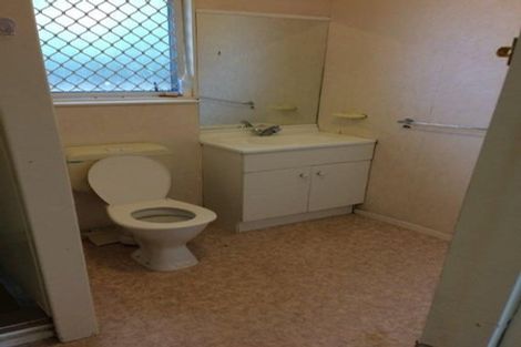 Photo of property in 5 Geoffrey Place, Mangere East, Auckland, 2024