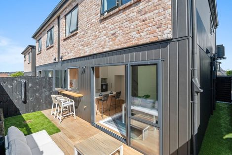 Photo of property in 43b Palmyra Way, Half Moon Bay, Auckland, 2012