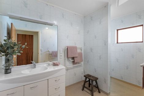 Photo of property in 239 Whitaker Street, Te Aroha, 3320