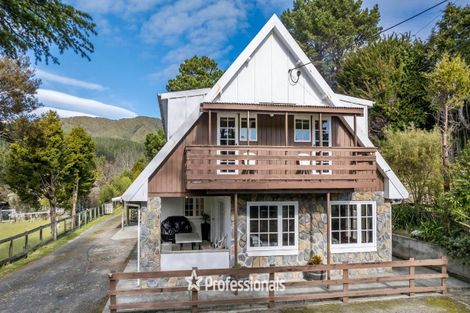 Photo of property in 54a Kaitoke Loop, Kaitoke, Upper Hutt, 5018