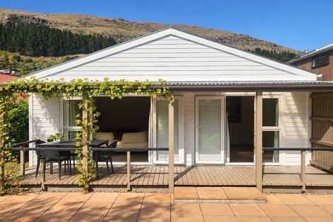 Photo of property in 16 Sumnervale Drive, Sumner, Christchurch, 8081