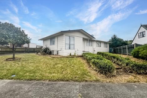 Photo of property in 48 Rhodes Drive, Kelvin Grove, Palmerston North, 4414