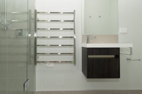 Photo of property in 2b Nerita Place, Long Bay, Auckland, 0630