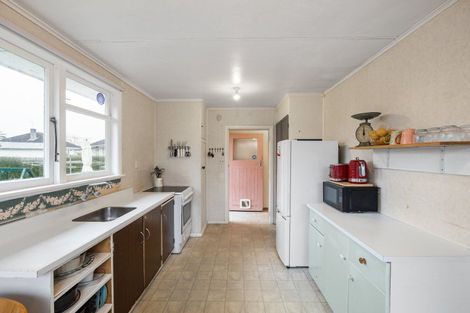 Photo of property in 21 Pollen Crescent, Melville, Hamilton, 3206