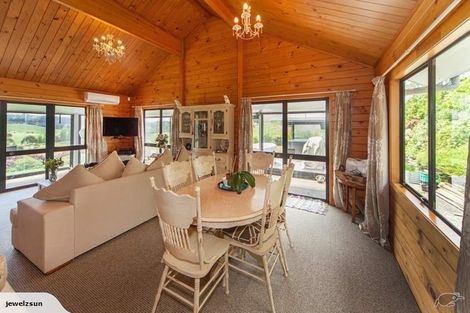 Photo of property in 25 Hull Road, Waitoki, Kaukapakapa, 0871