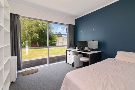 Photo of property in 16 Fenruss Street, Fairy Springs, Rotorua, 3015