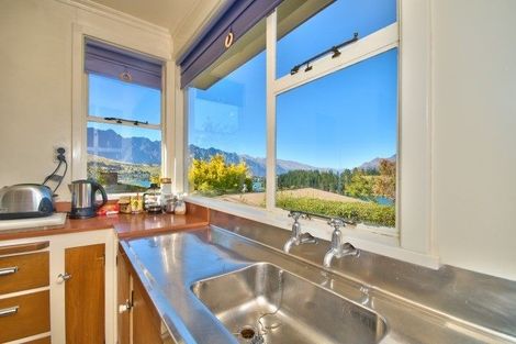 Photo of property in 85 Frankton Road, Queenstown, 9300